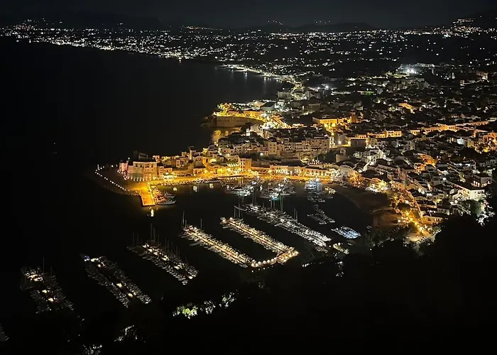 Trilocale A 150 Mt Dal Mare Con Terrazza E Vista *