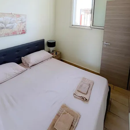 Trilocale A 150 Mt Dal Mare Con Terrazza E Parcheggio Privato * Alcamo