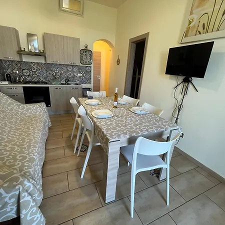 Trilocale A 150 Mt Dal Mare Con Terrazza E Parcheggio Privato *