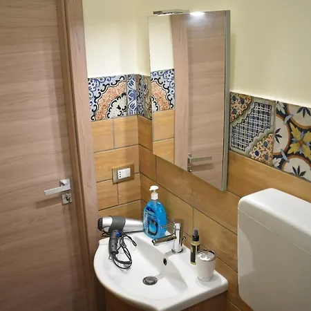 Trilocale Vista Mare Tra Brezza E Relax דירה אלקאמו